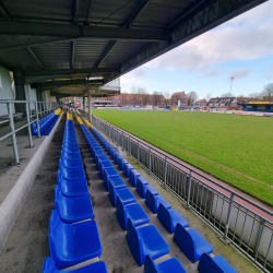 Hoheellern stadion van VfL Germania Leer- Stadionkoorts - Peter Dekker