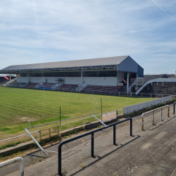 Neuvillestadion - Olympic Charleroi - Groundhopping Stadionkoorts