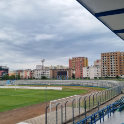 Het Niko Dovanastadion van KS Teuta Durrës (Albanië) - Stadionkoorts Groundhopping