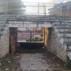 Tomori Stadium van FK Tomori in Berat (Albanië) -Stadionkoorts Groundhopping