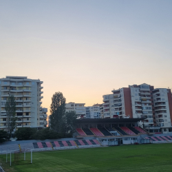 Stadionkoorts groundhopping - Het Flamurtari stadion in Vlorë - Albanië