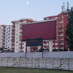 Stadionkoorts groundhopping - Het Flamurtari stadion in Vlorë - Albanië