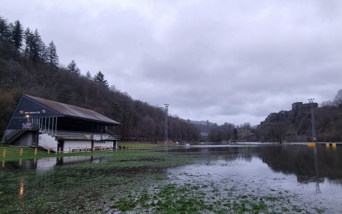 Stade Roger Hardy van Royal Standard FC Bouillon - Stadionkoorts Groundhopping