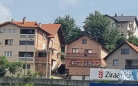 Stadionkoorts groundhopping - Stadion Grbavica van FK Željezničar Sarajevo - Bosnië en Herzegovina