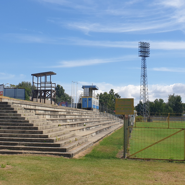 Stadion Siofok Hongarije - Stadionkoorts.nl