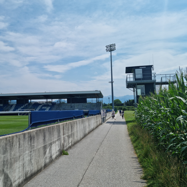 Unterbergarena / Das Goldbergstadion / SV Grödig -Stadionkoorts