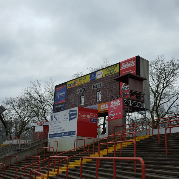  Stadion Niederrhein - Rot Weiss Oberhausen - Stadionkoorts - Peter Dekker