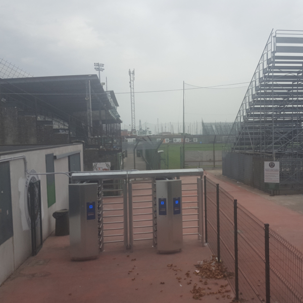 Stadio Pier Luigi Penzo is een stadion in de Italiaanse stad Venetië. Het is de thuishaven van de voetbalclub Venezia FC. Het werd geopend in 1913, en is vernoemd naar Pierluigi Penzo, een piloot uit de Eerste Wereldoorlog. [2]  In 1966 kwamen er 26.000 mensen af op de wedstrijd tegen AC Milan in de Serie A, een record voor de club.  In 1970 richtte een tornado veel schade aan het stadion aan. Daardoor moest de capaciteit noodgedwongen worden gereduceerd. Na de promotie naar de Seria A in 1998 werd het aant