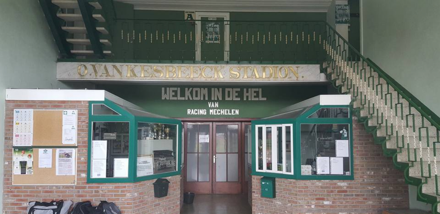 Het Oscar Vankesbeeckstadion - Racing Mechelen - Stadionkoorts