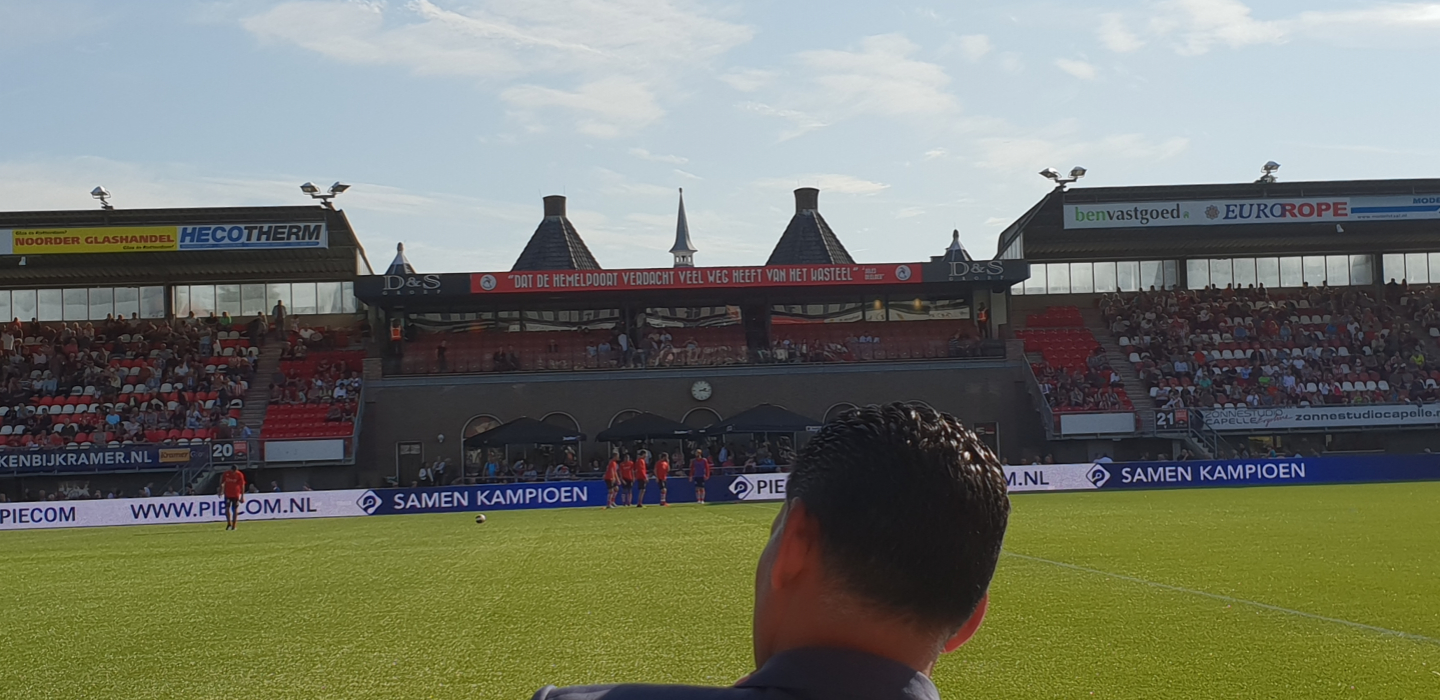 Het Kasteel - Stadionkoorts - Peter Dekker