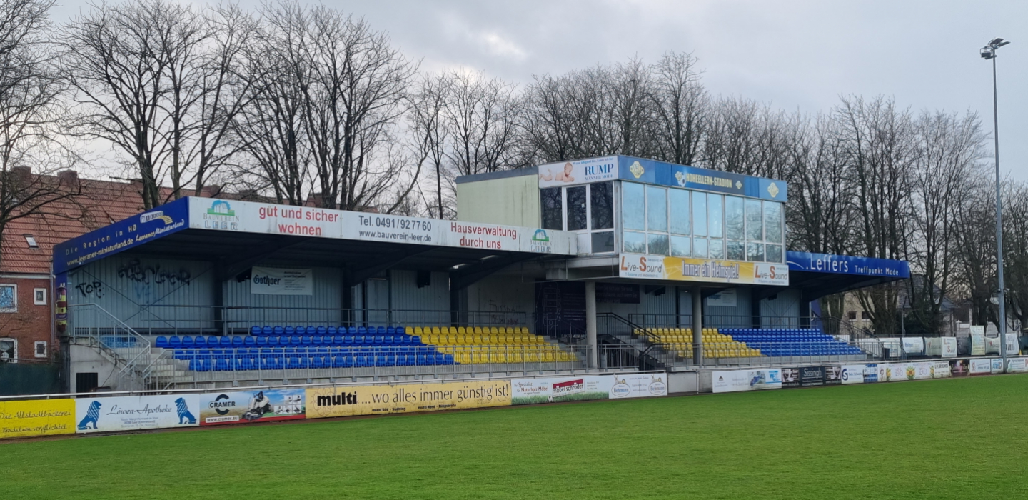 Hoheellern stadion van VfL Germania Leer- Stadionkoorts - Peter Dekker